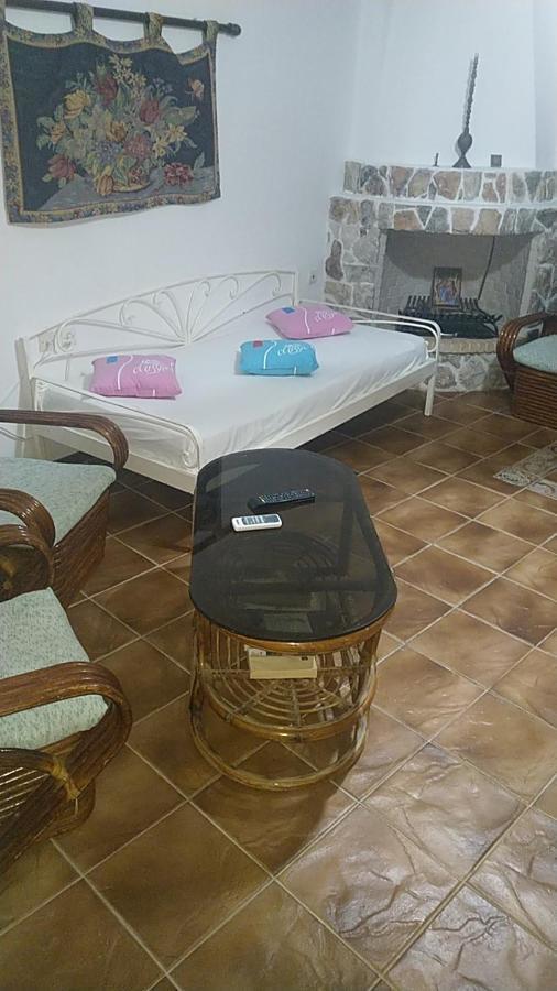 Villa Το Πετρινο Agia Marina Mikrolimanou Exterior foto