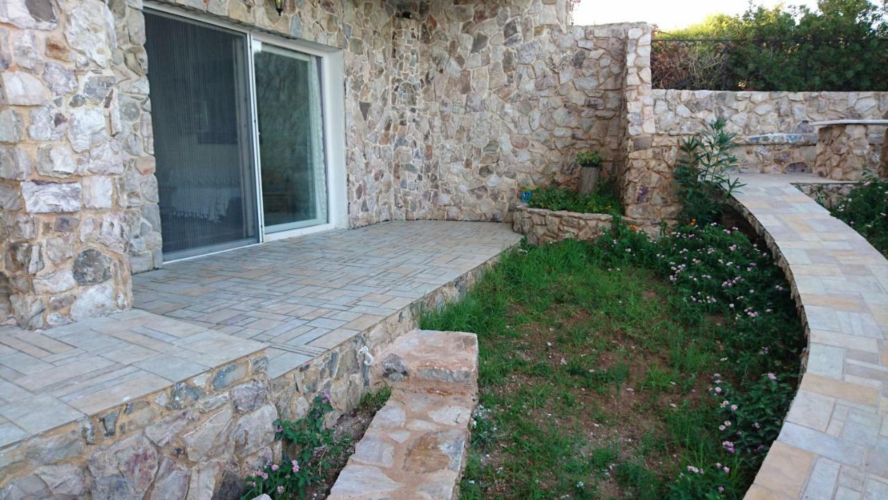 Villa Το Πετρινο Agia Marina Mikrolimanou Exterior foto