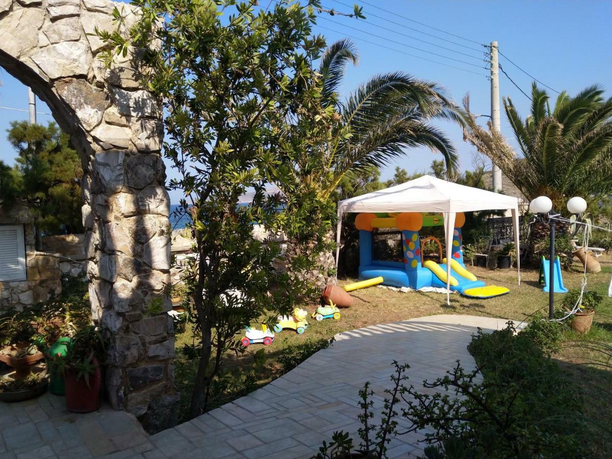 Villa Το Πετρινο Agia Marina Mikrolimanou Exterior foto